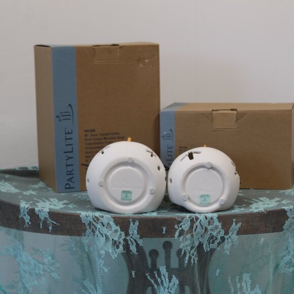 VTG Partylite Mr. Snow/Mrs. Snow Tealight Holders (P91250)(P91130)Retired - Picture 7 of 8